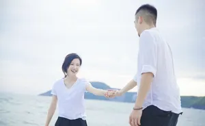 杨子珊吴中天甜蜜幸福照美图
