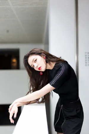宋妍霏性感品牌活动写真图片_4