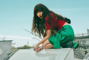 宋妍霏个性叛逆时尚写真图片