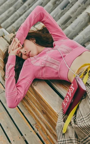 宋妍霏个性叛逆时尚写真图片_5