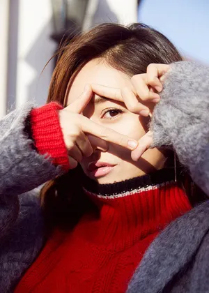 刘芸冬日暖阳唯美街拍时尚大片写真图片_5