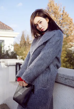 刘芸冬日暖阳唯美街拍时尚大片写真图片_8