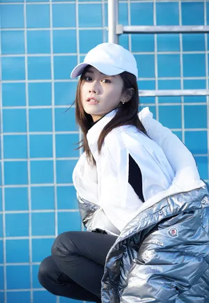 刘芸最新冬日街拍唯美性感写真图片_3