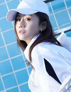 刘芸最新冬日街拍唯美性感写真图片_4