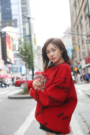 刘芸纽约街头长腿迷人街拍写真图片_2