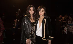 刘芸2018纽约时装周黑色小西装犀利写真