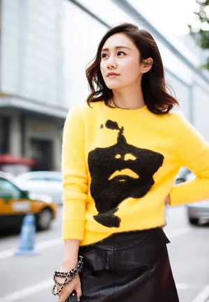 刘芸初秋甜美时尚街拍高清图片_3
