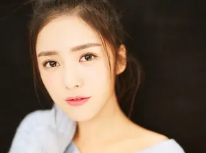 蔡文静甜美俏皮居家写真高清图片