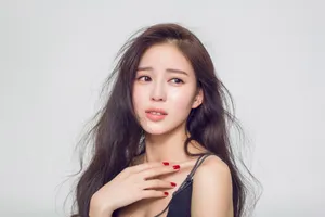 温心演绎泫然欲泣写真图片_5