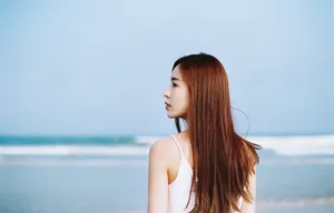 温心海边梦幻白裙温婉如画写真图片_3