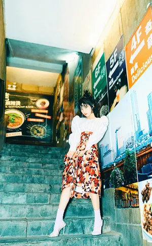 沈月复古轻熟风时尚写真图片_2