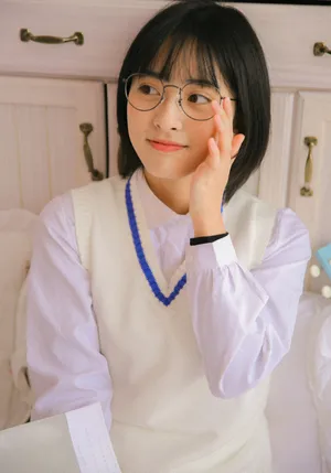 沈月校园风唯美性感写真图片_3