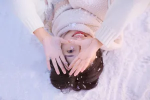 沈月写真：沈月冬日雪地唯美写真图片_3