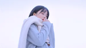 沈月写真：沈月冬日雪地唯美写真图片_5