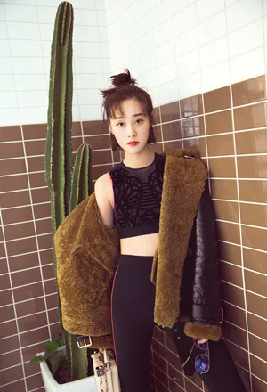 蓝盈莹个性运动风时尚写真高清图片_2