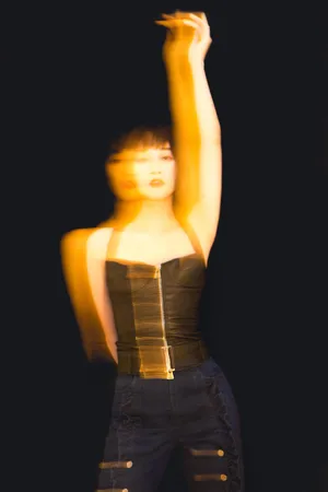 蓝盈莹最新性感迷幻时尚写真图片_5