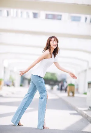 蓝盈莹清新性感时尚街拍高清图片_5