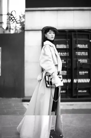 实力小花蓝盈莹最新休闲时尚风写真图片_2