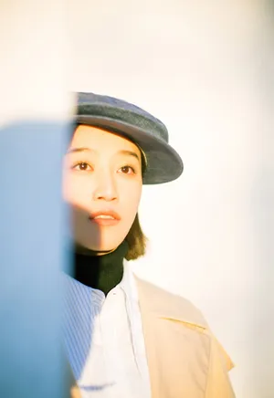 实力小花蓝盈莹最新休闲时尚风写真图片_5