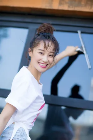 蓝盈莹青春活力写真图片