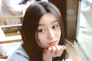 张维娜恬静文艺生活照高清图片