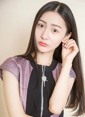 张维娜清新灵动迷人写真图片_2