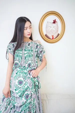 张维娜清新灵动迷人写真图片_3