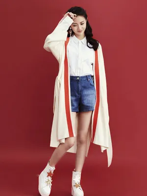 陈钰琪活泼俏皮时尚美妆写真图片_4