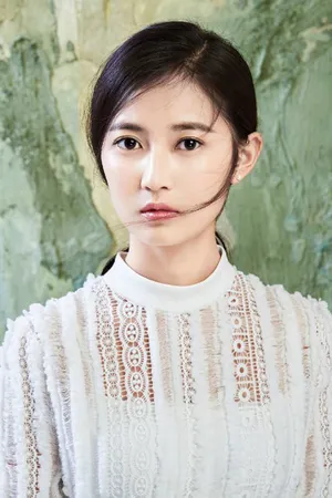 陈钰琪清新脱俗时尚写真图片