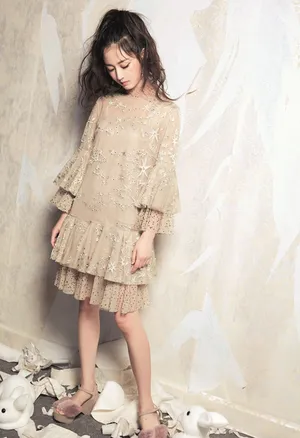 陈钰琪灵动俏皮美妆写真大片_6
