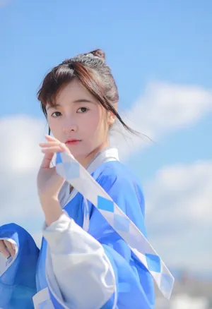 徐娇性感古装汉服图片_5