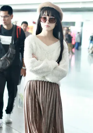 徐娇机场清新淡雅写真图片_2