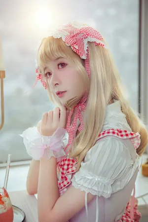 徐娇Cosplay女仆写真高清图片_5
