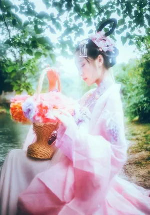 徐娇唯美梦幻古风写真高清图片_2