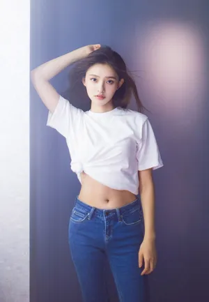 林允露脐装清爽性感写真图片_1