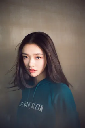 林允运动活动青春活泼写真图片