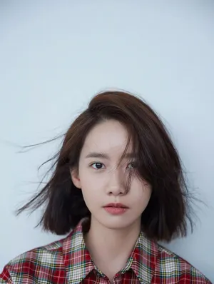 林允儿性感杂志封面写真图片