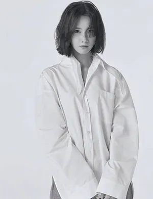 林允儿短发造型清爽养眼写真图片_4