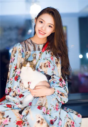 林允碎花清新写真图片
