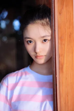 林允清纯少女风私房写真图片_4