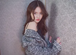 林允酥胸美腿性感图片_1