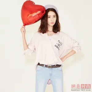 林允儿春季画报，清新唯美秀长腿_1