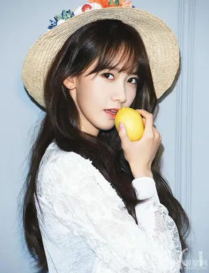少女时代林允儿最新写真时尚潮搭率领韩流_7