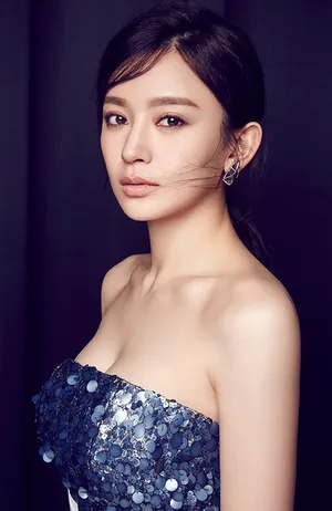 施诗性感抹胸裙魅力写真图片_5