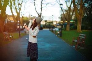 施诗私服甜美户外写真图片_2