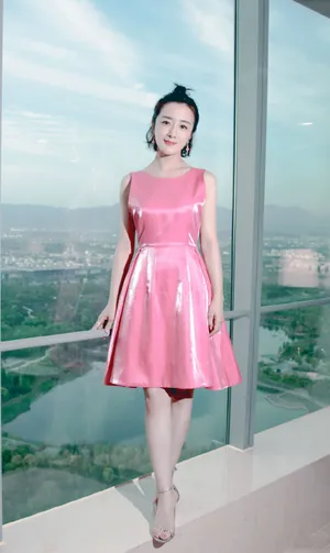 李依晓粉嫩活力写真图片_4