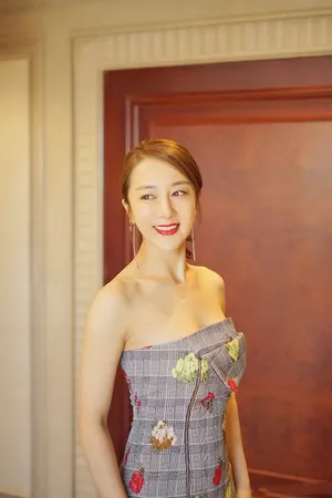李依晓图片_6