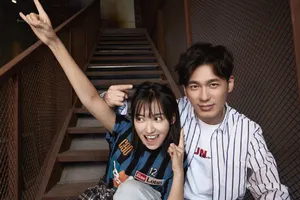 白宇卜冠今搞怪甜蜜写真图片