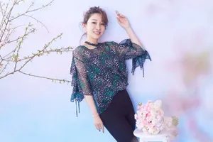秦海璐知性优雅时尚杂志封面大片_7