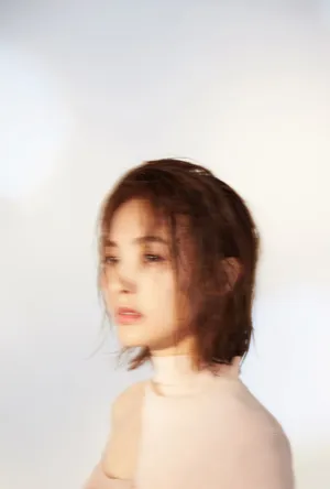 郑罗茜优雅知性迷人写真图片_3